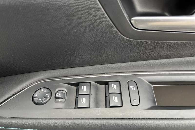 Used Peugeot 3008 2021 for sale - 77887447: Photo 16