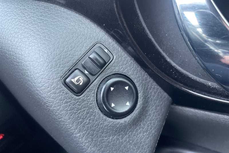 Used Nissan Qashqai 2020 for sale - 77485785: Photo 40