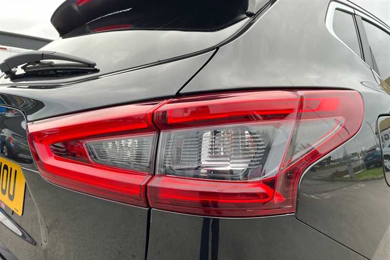 Used Nissan Qashqai 2018 for sale - 77711899: Photo 32