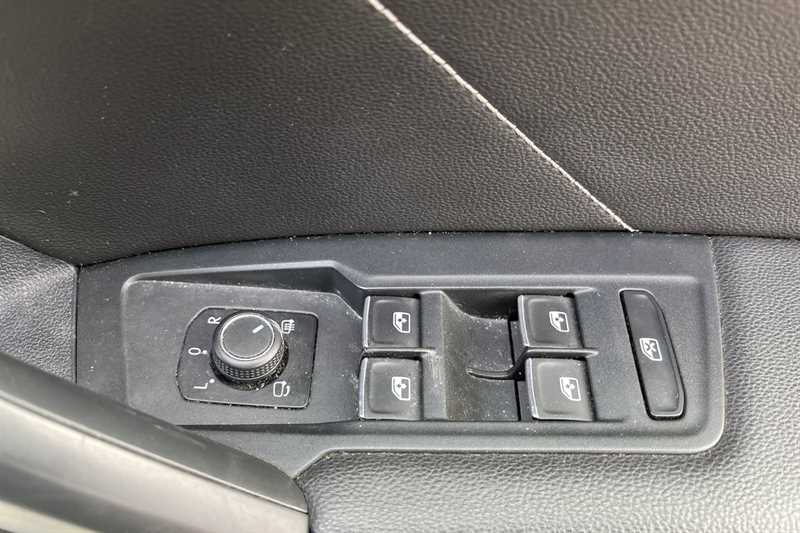 Used Volkswagen Tiguan 2018 for sale - 77700557: Photo 16