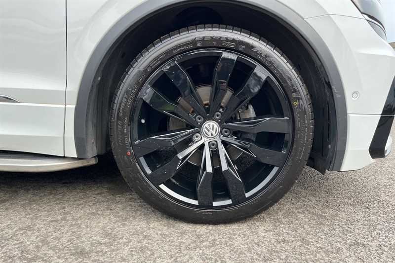 Used Volkswagen Tiguan 2018 for sale - 77700557: Photo 9