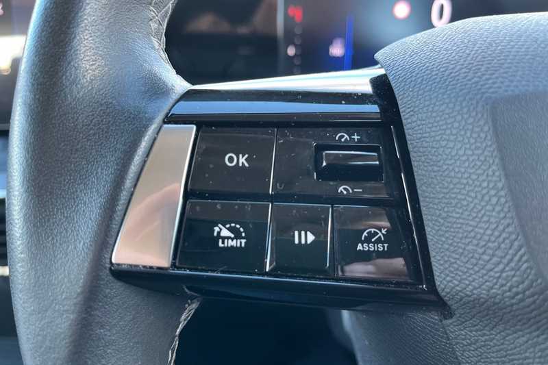 Used Vauxhall Astra 2022 for sale - 76463838: Photo 21