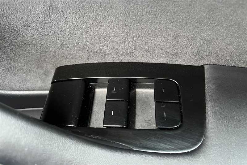 Used Tesla Model 3 2020 for sale - 77363075: Photo 16