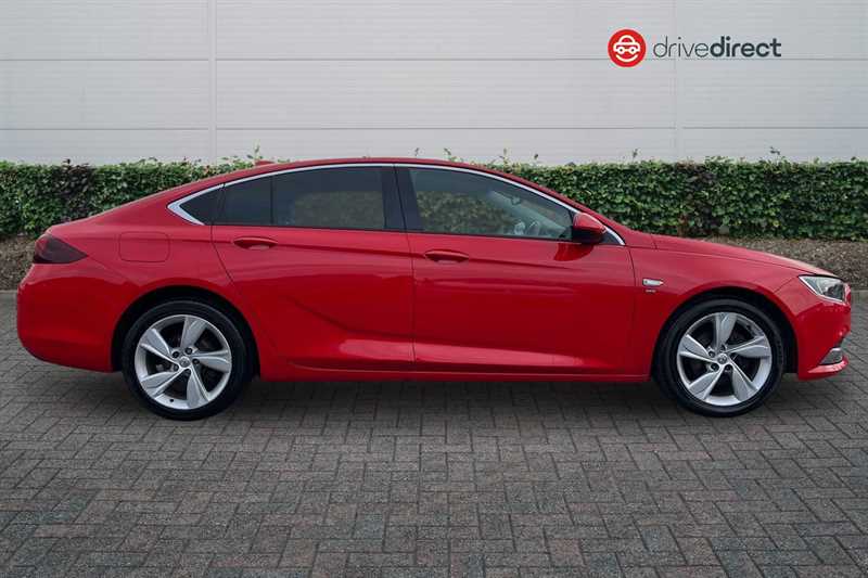 Used Vauxhall Insignia 2018 for sale - 77945149: Photo 2