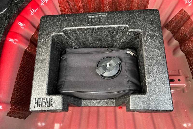 Used Vauxhall Insignia 2018 for sale - 77945149: Photo 25