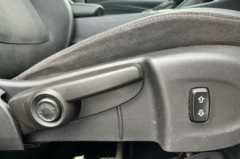 Used Vauxhall Insignia 2018 for sale - 77945149: Photo 26