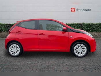 Used Toyota AYGO 2021 for sale - 76956438: Photo