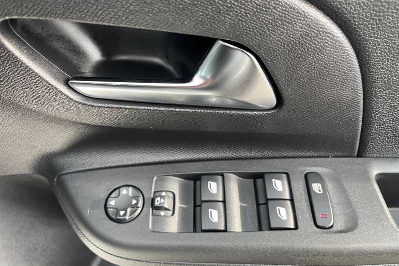 Used Vauxhall Corsa 2023 for sale - 76125024: Photo 16
