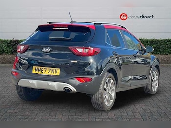 Used Kia Stonic 2018 for sale - 76443385: Photo