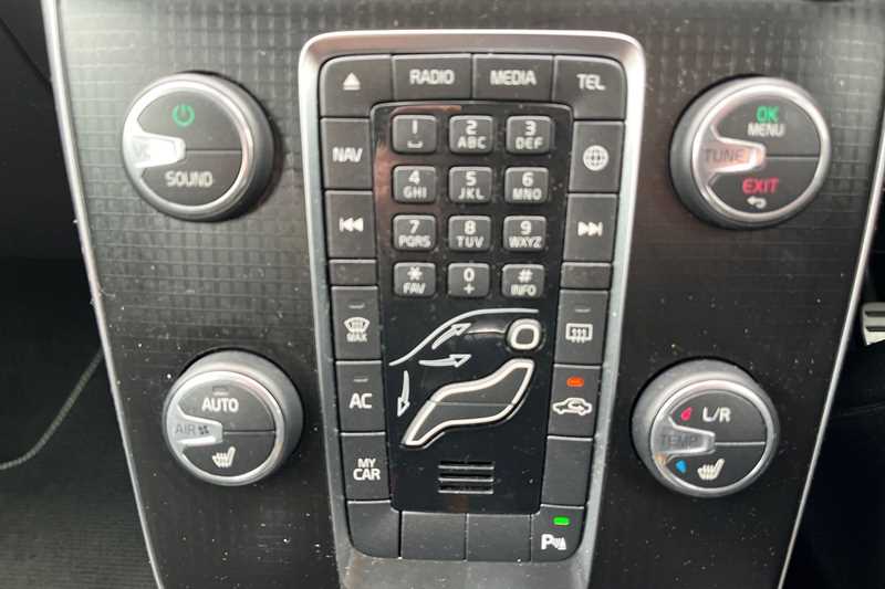 Used Volvo V40 2018 for sale - 78208737: Photo 15