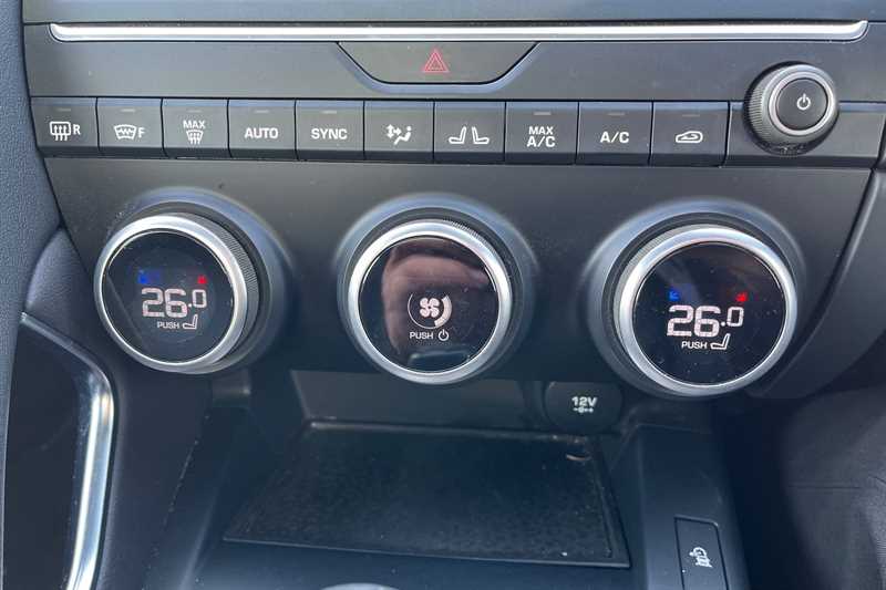 Used Jaguar E-Pace 2020 for sale - 76489324: Photo 15