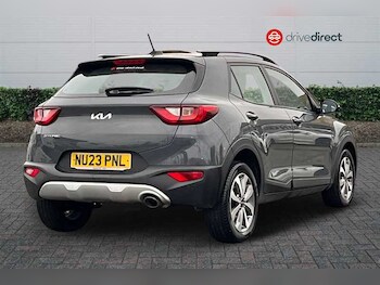 Used Kia Stonic 2023 for sale - 77929202: Photo