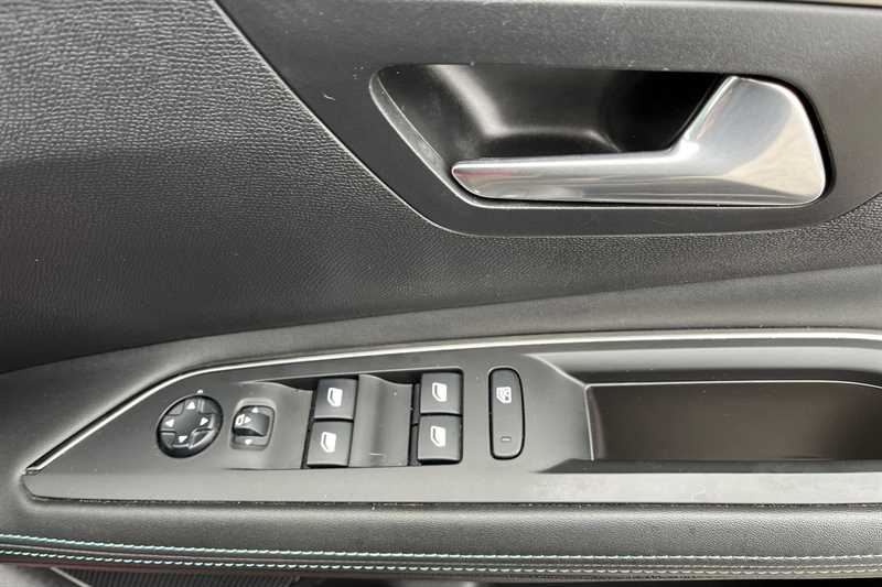 Used Peugeot 3008 2021 for sale - 76733955: Photo 16