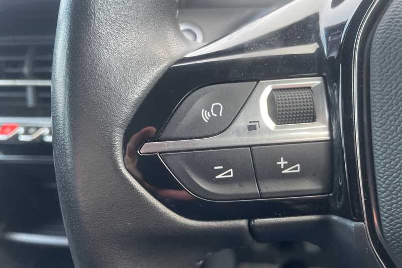 Used Peugeot 208 2022 for sale - 77565874: Photo 21