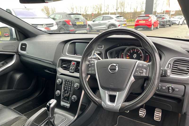 Used Volvo V40 2018 for sale - 78131195: Photo 39
