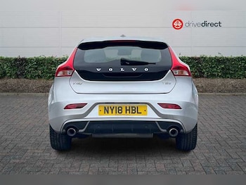 Used Volvo V40 2018 for sale - 78131195: Photo