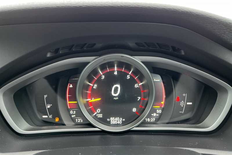 Used Volvo V40 2018 for sale - 78139140: Photo 20