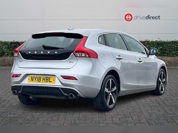 Used Volvo V40 2018 for sale - 78139140: Photo