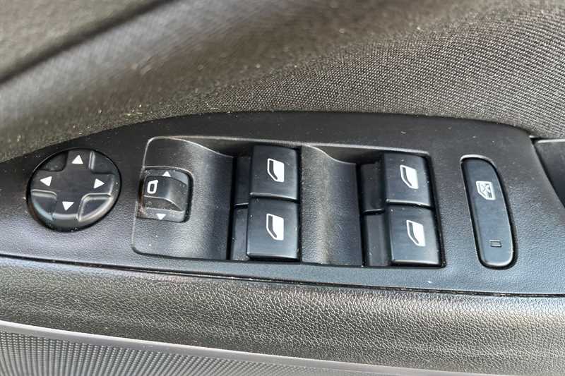 Used Vauxhall Crossland 2022 for sale - 76463398: Photo 16