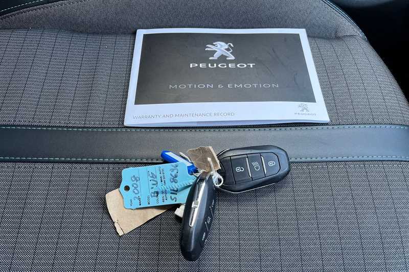 Used Peugeot 2008 2021 for sale - 76529879: Photo 36