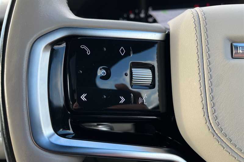 Used Land Rover Range Rover Velar 2021 for sale - 76733365: Photo 21