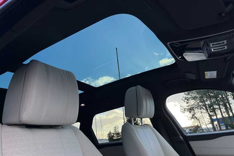 Used Land Rover Range Rover Velar 2021 for sale - 76733365: Photo 39