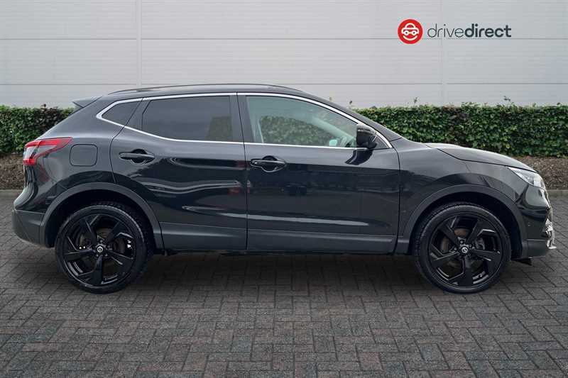 Used Nissan Qashqai 2018 for sale - 77741971: Photo 2