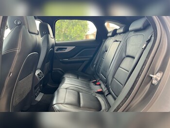 Used Jaguar F-Pace 2019 for sale - 76265593: Photo