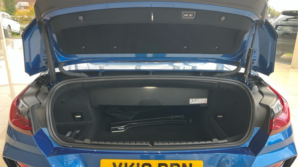 Used BMW 8 Series 2019 for sale - 76438174: Photo 15