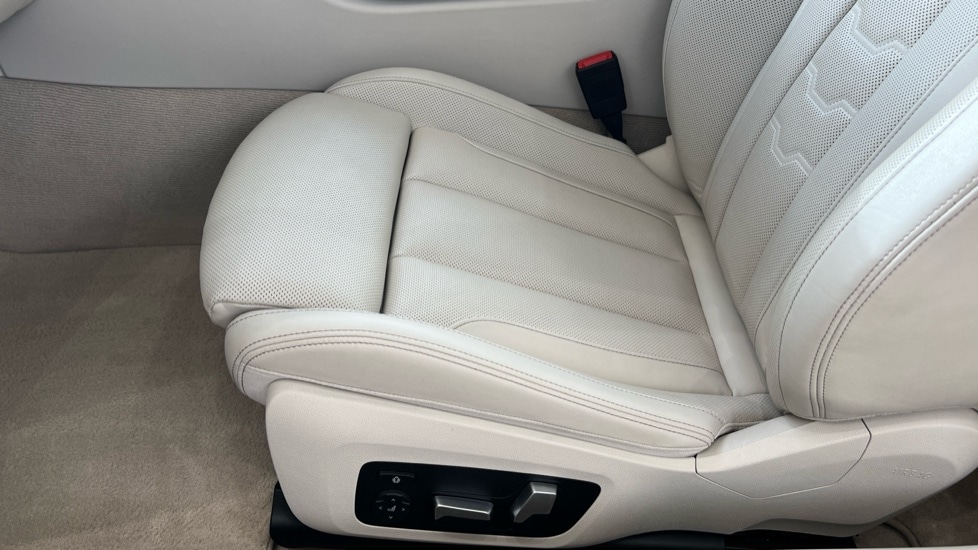 Used BMW 8 Series 2019 for sale - 76438174: Photo 31