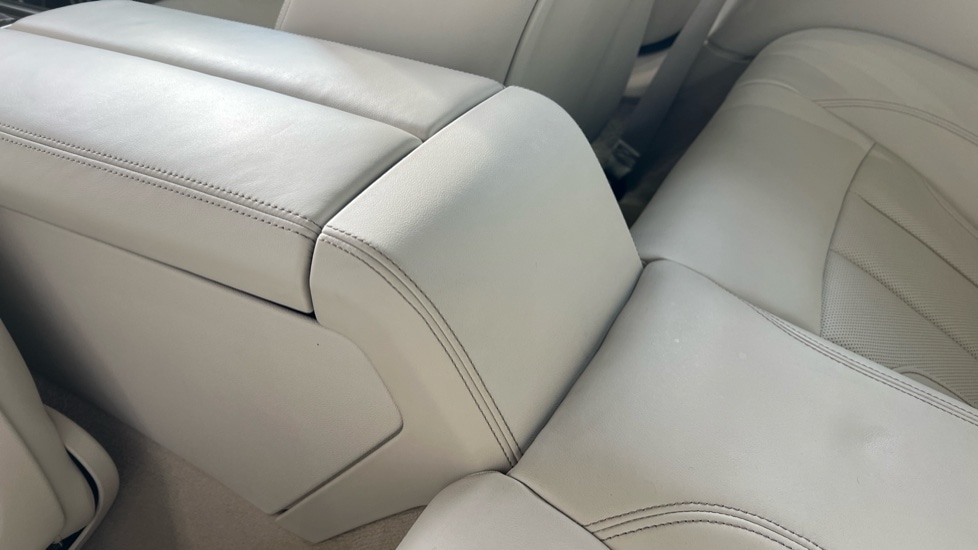 Used BMW 8 Series 2019 for sale - 76438174: Photo 32