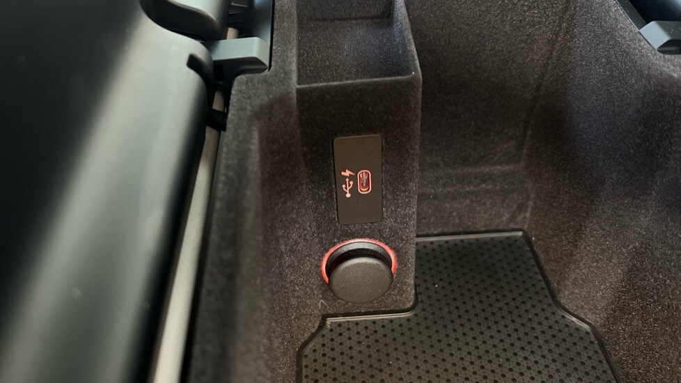 Used BMW 8 Series 2019 for sale - 76438174: Photo 64