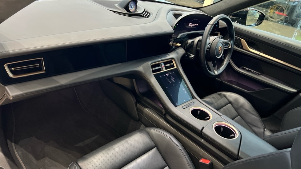 Used Porsche Taycan 2023 for sale - 76285596: Photo 10