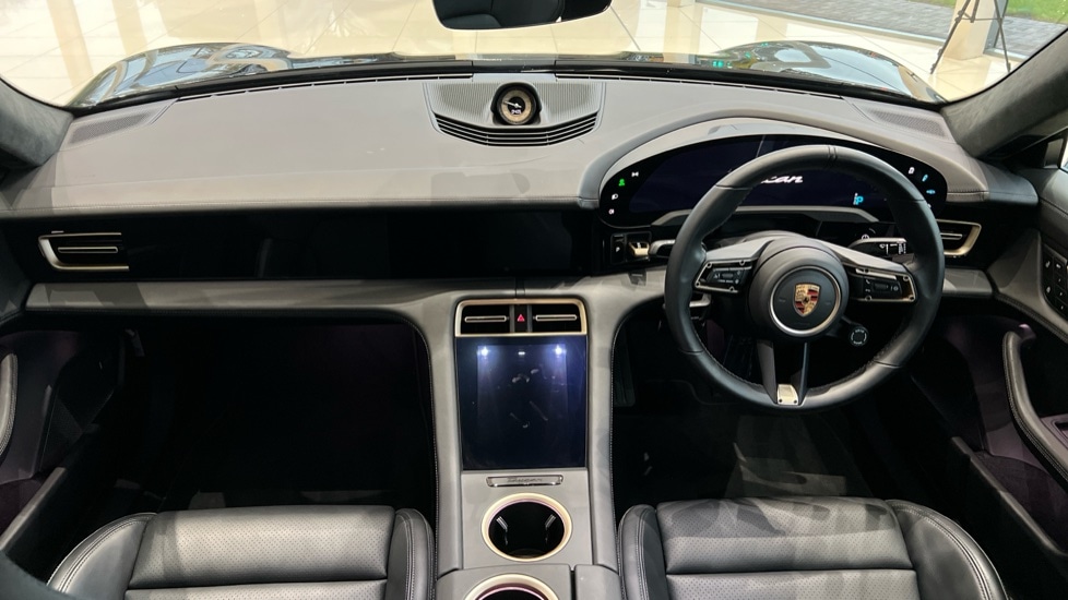 Used Porsche Taycan 2023 for sale - 76285596: Photo 11