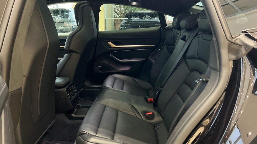 Used Porsche Taycan 2023 for sale - 76285596: Photo 14