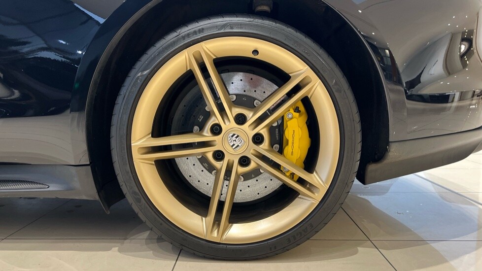 Used Porsche Taycan 2023 for sale - 76285596: Photo 18