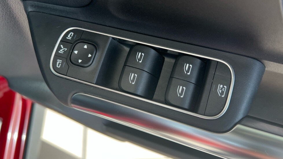 Used Mercedes-Benz GLA 2022 for sale - 76104130: Photo 61