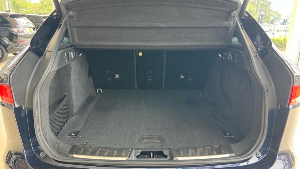Used Jaguar F-Pace 2019 for sale - 76754706: Photo 10