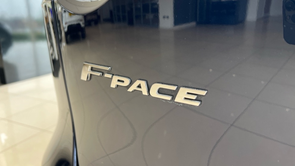 Used Jaguar F-Pace 2019 for sale - 76754706: Photo 49
