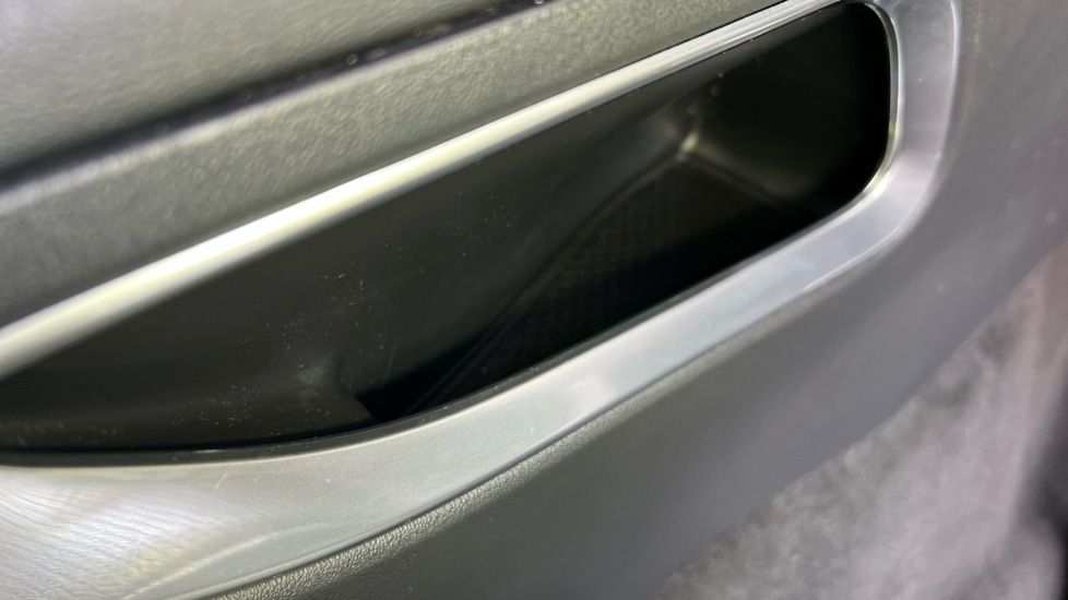 Used Jaguar F-Pace 2019 for sale - 76754706: Photo 77