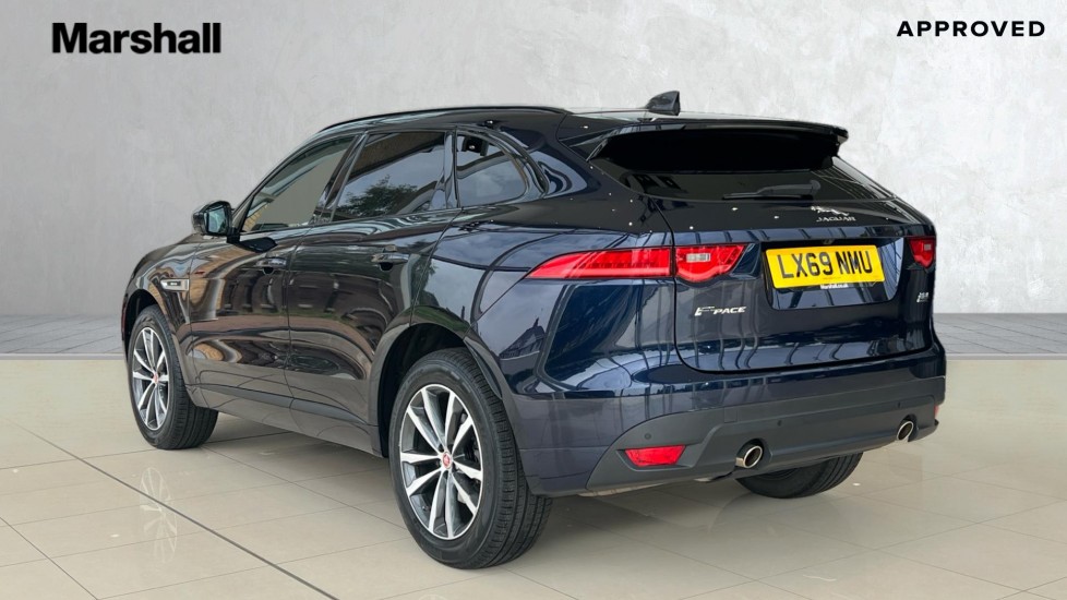 Used Jaguar F-Pace 2019 for sale - 76552284: Photo 2