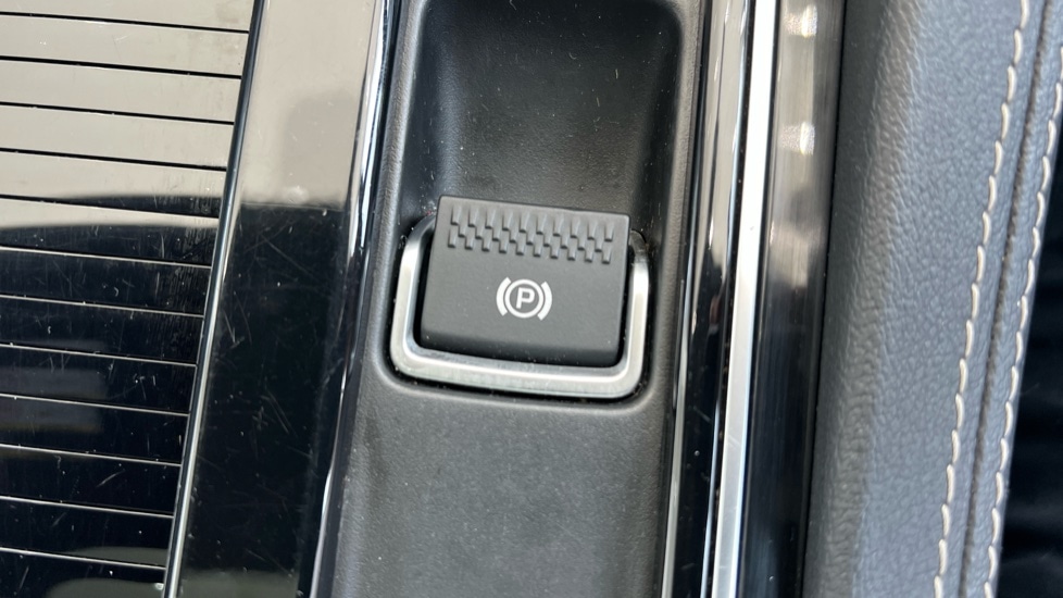 Used Jaguar F-Pace 2019 for sale - 76552284: Photo 62