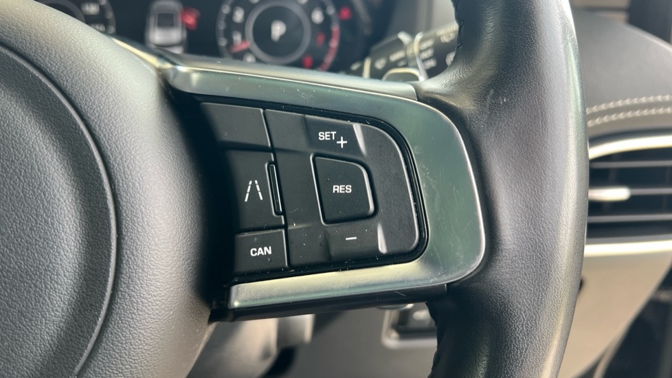 Used Jaguar F-Pace 2019 for sale - 76552284: Photo 68