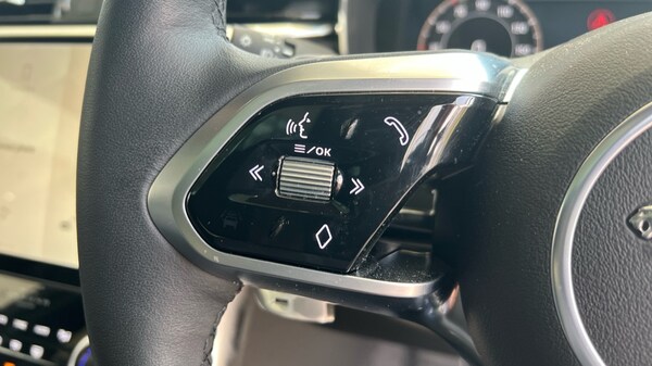 Used Jaguar XF 2024 for sale - 76180200: Photo 68