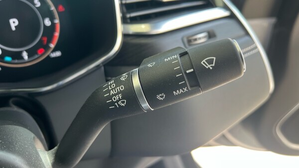 Used Jaguar XF 2024 for sale - 76180200: Photo 71
