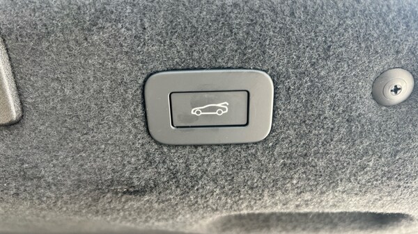 Used Jaguar XF 2024 for sale - 76180200: Photo 82