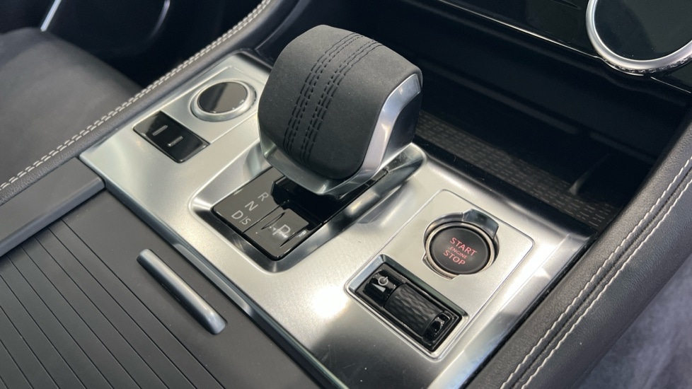 Used Jaguar F-Pace 2024 for sale - 76328019: Photo 13