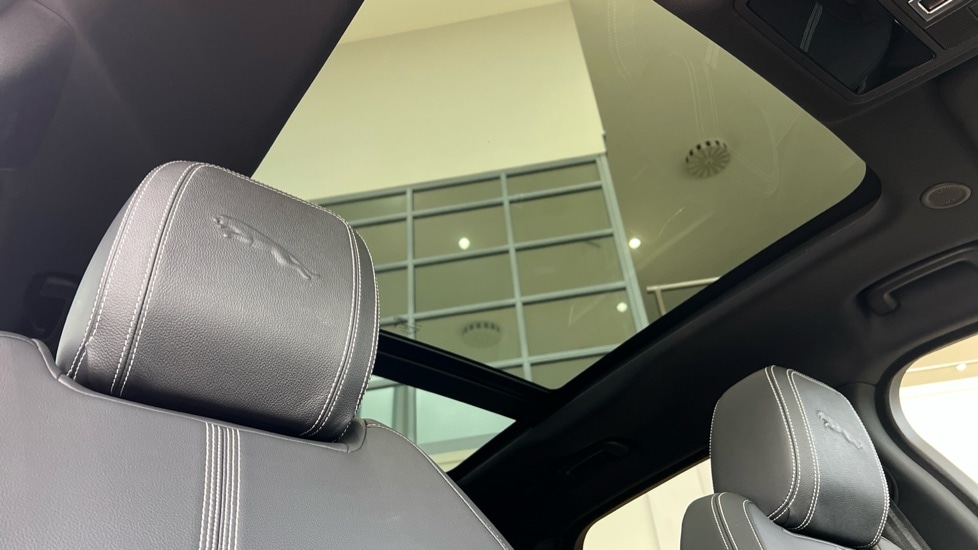 Used Jaguar F-Pace 2024 for sale - 76328019: Photo 23