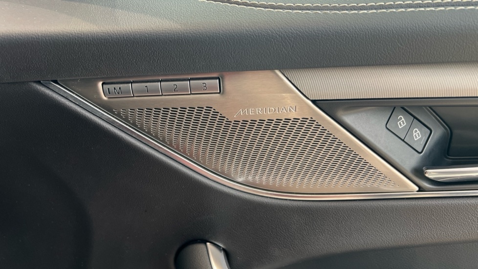 Used Jaguar F-Pace 2024 for sale - 76328019: Photo 36