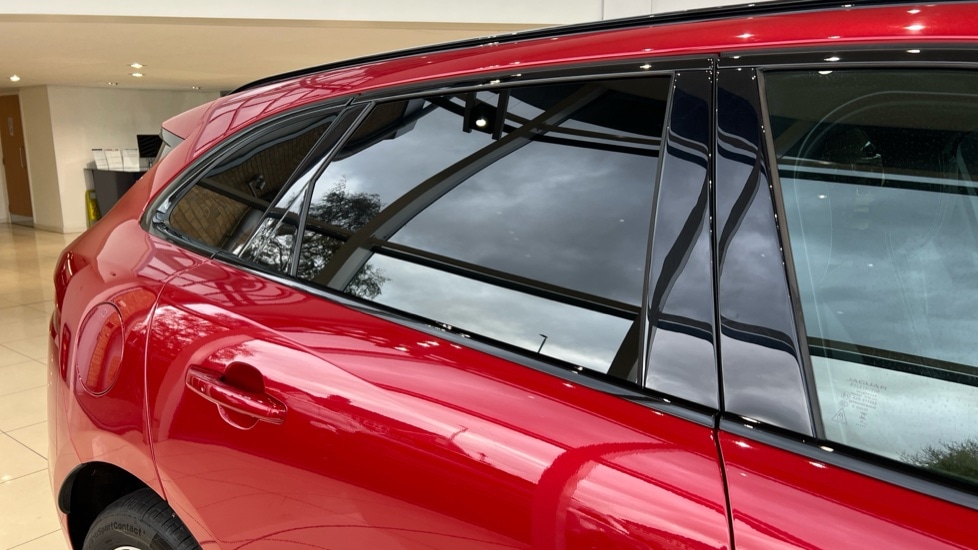 Used Jaguar F-Pace 2024 for sale - 76328019: Photo 47